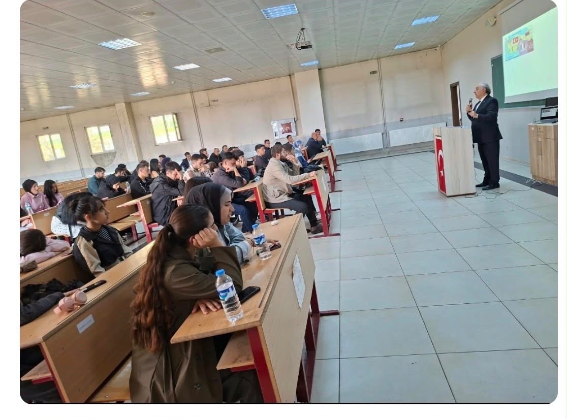 ER-VAK Başkanı Güzel’den Pasinler’de milli mücadele ve cumhuriyet konferansı